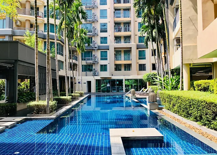 Cosy Sathorn * バンコク都