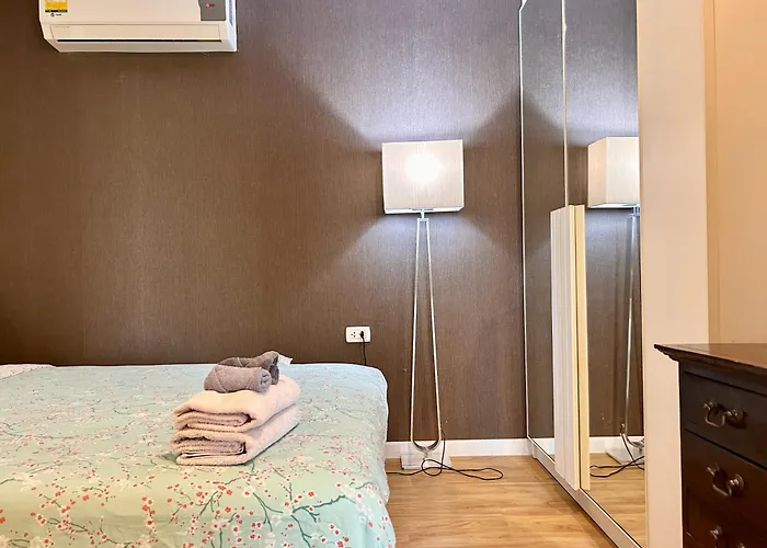 Cosy Sathorn アパート *